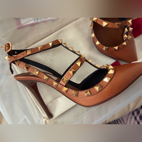 Valentino Rockstud ankle strap pump